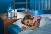 5 lý do nên có máy tạo độ ẩm trong phòng ngủ