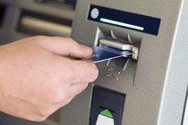 Làm thế nào để không bị đánh cắp thông tin thẻ ATM?