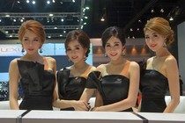 Dàn chân dài đốt cháy Bangkok motorshow 2015