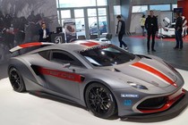 Siêu xe giá rẻ Ba Lan vượt mặt Lamborghini, Ferrari giành khách?