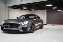 Bộ mâm hoạ tiết đẹp “hết sẩy” cho Mercedes-AMG GT S