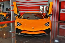 “Siêu bò” Aventador SV có giá 650.000 đô tại Dubai