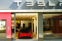 Tesla lỗ 4.000 USD trên mỗi chiếc xe xanh Model S