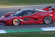 Ferrari FXX K "phun lửa" tại trường đua Mugello