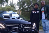 Floyd Mayweather tặng con trai 16 tuổi Mercedes-AMG C450