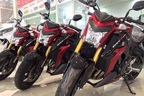 Suzuki GSX-S1000 “hàng ngoài” rẻ hơn chính hãng 30 triệu