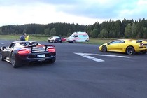 Xem Porsche 918 cho Lamborghini Diablo VT “hít khói”