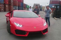 Siêu xe Lamborghini Huracan chính hãng giá 14 tỷ về VN