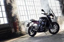 Triumph "trình làng" Street Triple mới giá từ 223 triệu 