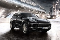 Porsche Cayenne Platium có giá từ 4,67 tỷ đồng tại VN