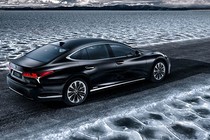 Sedan hạng sang Lexus LS500h 2018 sẵn sàng ra mắt