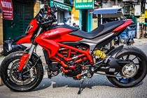 Ducati Hypermotard 939 giá 500 triệu “độ độc” tại Sài Gòn