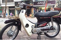 Honda Dream II "đắp chiếu" 16 năm giá trăm triệu ở Hà Nội