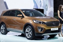 SUV 7 chỗ Kia Sorento mới giá từ 1,04 tỷ đồng