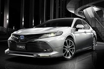 Toyota Camry 2018 ngầu hơn với "đồ chơi thửa"