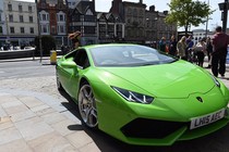 Siêu xe Lamborghini Huracan được cấp phép taxi tại Anh