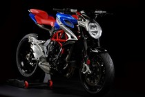 MV Agusta Brutale 800 giá 340 triệu mừng Quốc khánh Mỹ