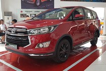 Cận cảnh Toyota Innova Venture giá 855 triệu tại VN