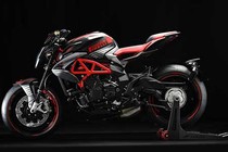 Môtô MV Agusta Brutale 800 RR Pirelli siêu chất 