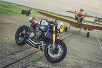 Siêu môtô Ducati Panigale R độ cafe racer "cực gắt"