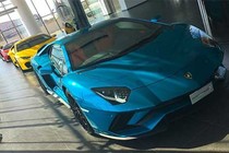 "Đột nhập" showroom siêu xe Lamborghini lớn nhất thế giới 