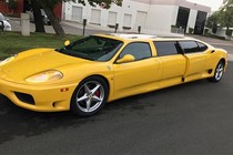 Siêu xe Ferrari độ limousine 7 chỗ "thét giá" 2,15 tỷ đồng