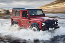 Xe địa hình Land Rover Defender giá 4,57 tỷ "cháy hàng" 