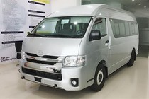 Chi tiết xe Toyota Hiace mới giá 999 triệu tại Việt Nam