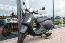 Xe ga Vespa Notte giá 22 triệu ở Việt Nam là “tin vịt“