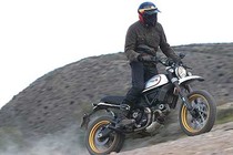 Xe môtô Ducati Scrambler Desert Sled độ Touring đậm cá tính