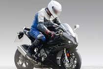 Siêu mô tô BMW S1000RR 2019 lộ thông số kỹ thuật 