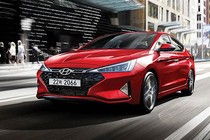 Hyundai Elantra Sport 2019 "chốt giá" từ 520 triệu đồng