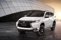 Mitsubishi Pajero Sport Elite Edition 2018 giá hơn 1 tỷ đồng 