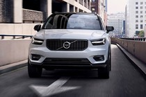 Volvo XC40 2019 giá 1,75 tỷ, "đấu" Mercedes GLA tại Việt Nam 