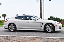 Porsche Panamera thế hệ đầu “dính lỗi” gây cháy xe?