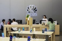 Huawei hoàn tiền nếu điện thoại không dùng được Google, Facebook