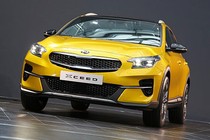 Cận cảnh Kia XCeed 2020 mới bán ra khoảng 450 triệu đồng 