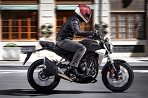 Xe môtô Honda CB300R 2019 trình làng, chỉ 113 triệu đồng