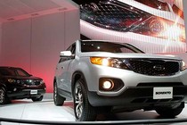 Triệu hồi xe Kia Sorento và Sedona dính lỗi chập điện