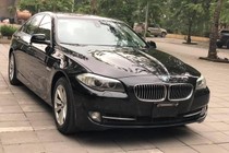 Xe sang BMW 520i dùng 7 năm bán 900 triệu ở Hà Nội 