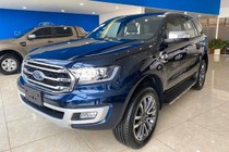 Ford Everest bất ngờ giảm tới 200 triệu đồng tại Việt Nam