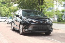 Cận cảnh Toyota Sienna Platinum 2021 hơn 4,1 tỷ đồng tại Hà Nội 