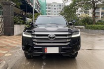 Toyota Land Cruiser LC300 chạy chán hô bán 5,3 tỷ 