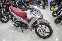 Xe máy Honda Wave 125i nhập Thái hơn 80 triệu đồng tại Việt Nam