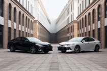 Toyota Camry vẫn là sedan cỡ D "chân ái" của người dùng Việt