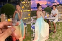 Bạn trai tặng nhẫn kim cương, hot girl Ngân 98 có phản ứng lạ