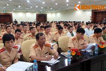 Hơn 500 chiến sĩ CSGT Hà Nội học... đỡ đẻ 