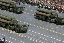 “Rồng lửa” S-400 uy lực gì hơn S-300 mà Syria phải khao khát?