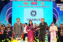 Vinamilk đạt giải Thương hiệu mạnh Việt Nam 2015