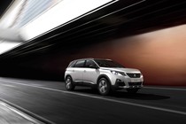 Tháng 12/2017, Peugeot 5008-SUV 7 chỗ thế hệ mới tới tay khách Việt